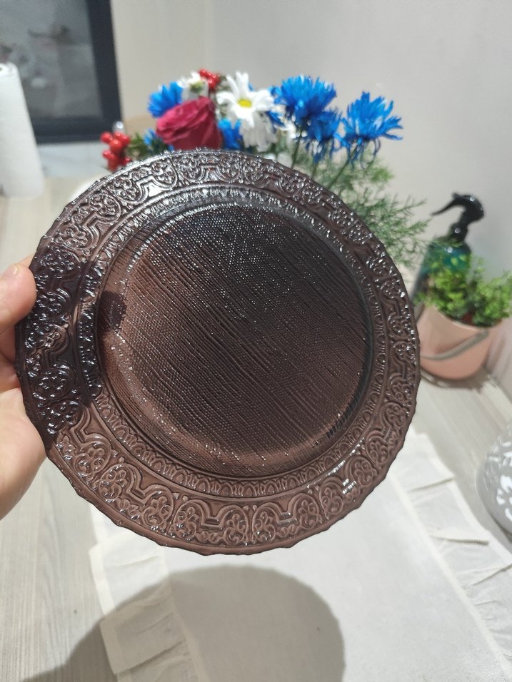 Koyu Kahverengi İşlemeli Tabak - Görsel 3