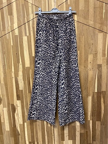 Diğer Leopar bol pantolon