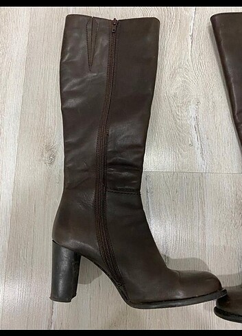 Kahverengi deri diz boyu topuklu kadın çizme - Görsel 6
