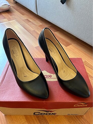 Diğer Siyah Stiletto