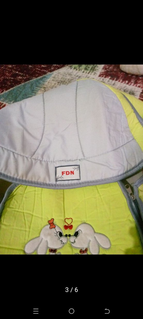 Sarı Kapüşonlu Bebek Taşıyıcı - Görsel 5