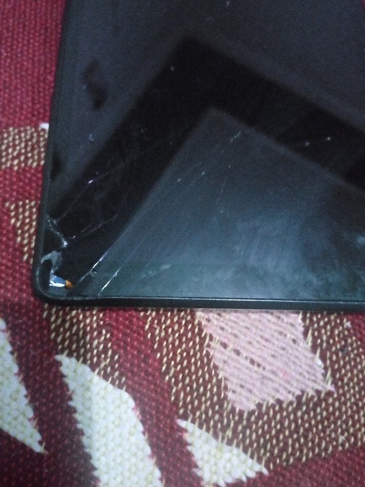 Gri Lenovo Tablet - Görsel 2