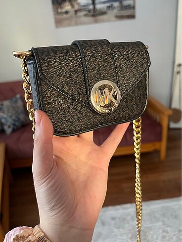 Beden Siyah çanta kahverengi yazılı mini mk
