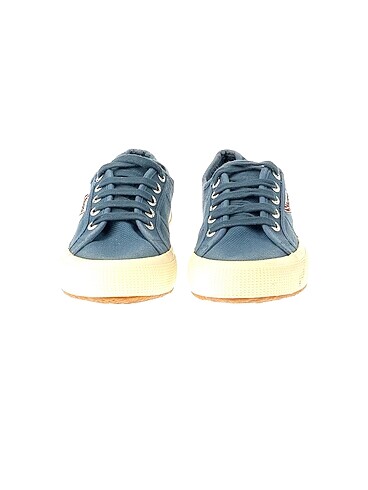 36 Beden Superga Spor Ayakkabı %70 İndirimli.