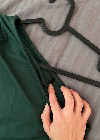 Drapeli Tek Omuzlu Yeşil Kadın bluz - Görsel 2