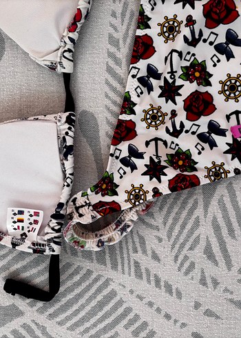 Arena Renkli Desenli İpli Bikini - Görsel 3