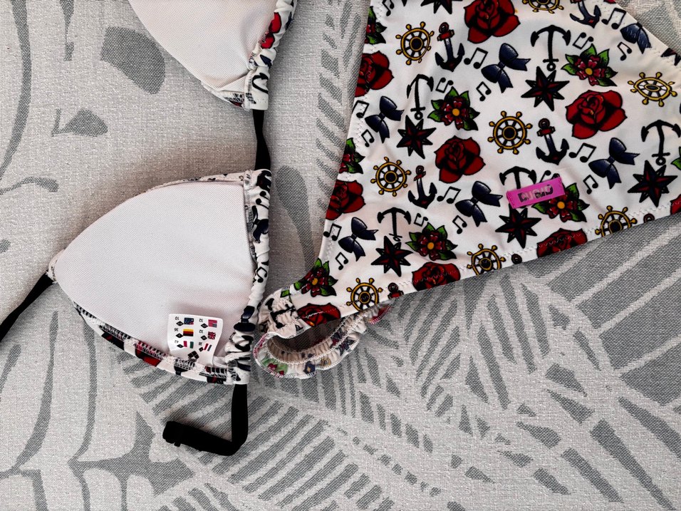 Arena Renkli Desenli İpli Bikini - Görsel 3