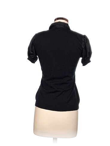m Beden Diğer T-shirt %70 İndirimli.
