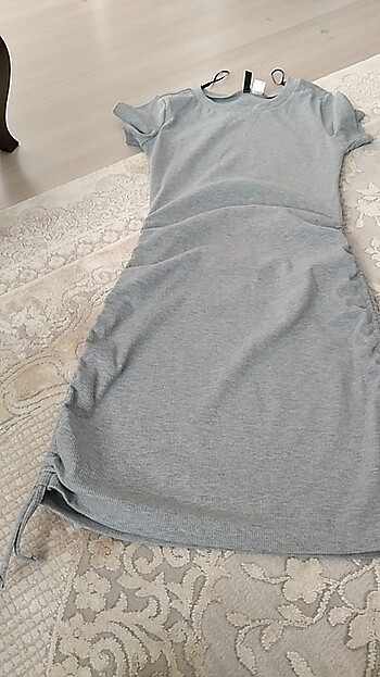 H&M kısa kollu fitilli elbise