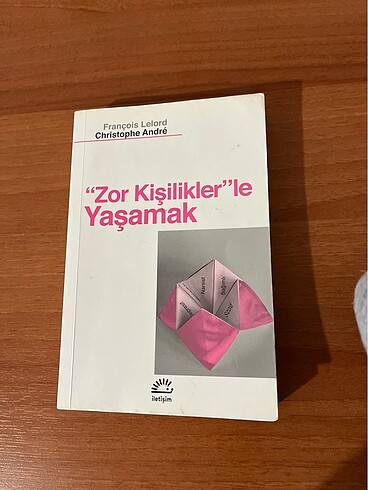 Zor Kişilerle Yaşamak kitabı