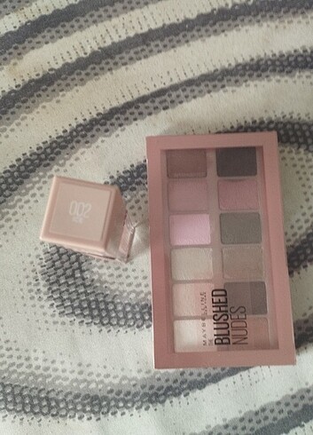 Maybelline Far paleti ve gloss