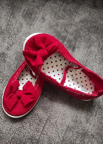 Kırmızı prenses ayakkabi