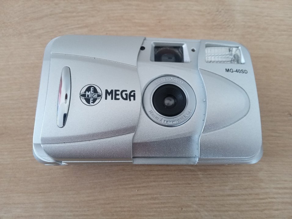 FETANA Siyah fotoğraf makinesi ve hediyesi - Görsel 5