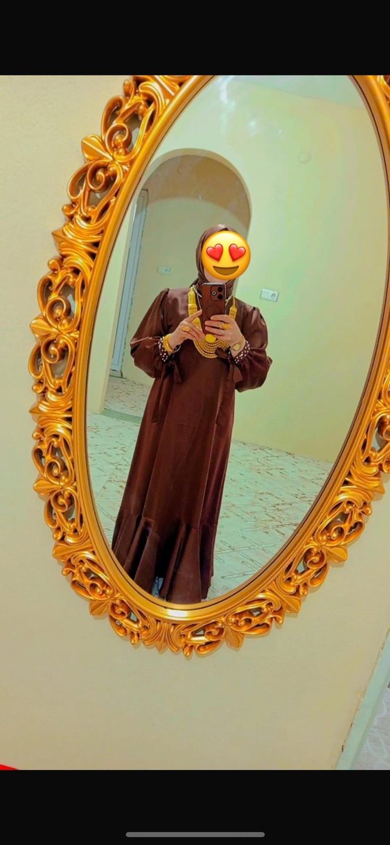 Uzun Kahverengi Saten Elbise - Görsel 3