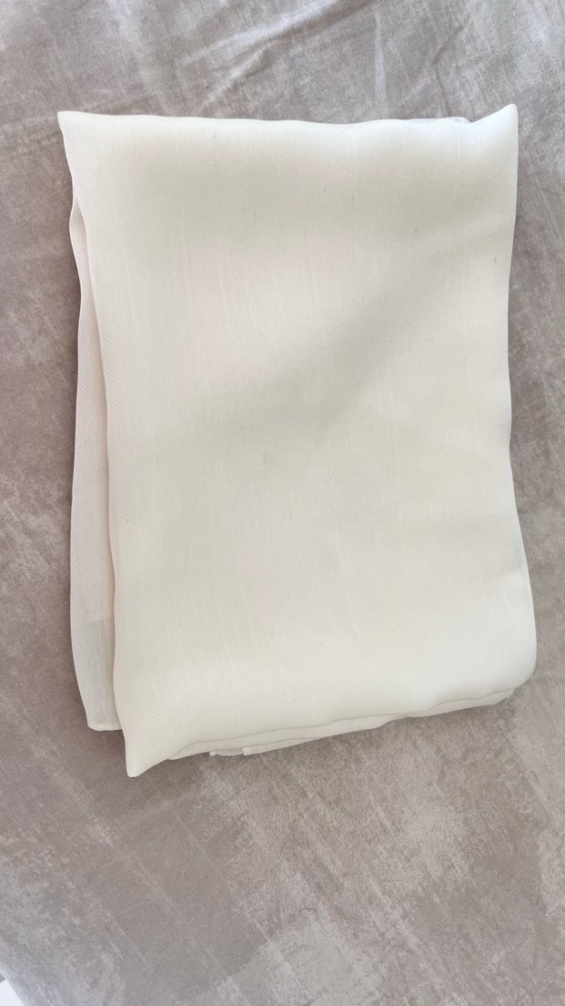 Kadın Beyaz İpek Dokulu Şal - Görsel 5