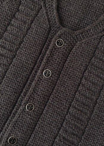 Antrasit Gri Erkek Çocuk Örgü Yelek - Görsel 3