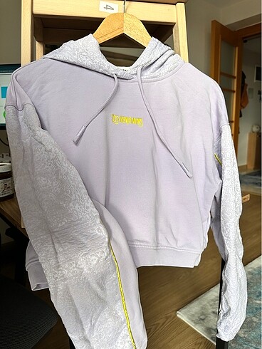 l Beden Les Benjamins -Crop Sweatshirt