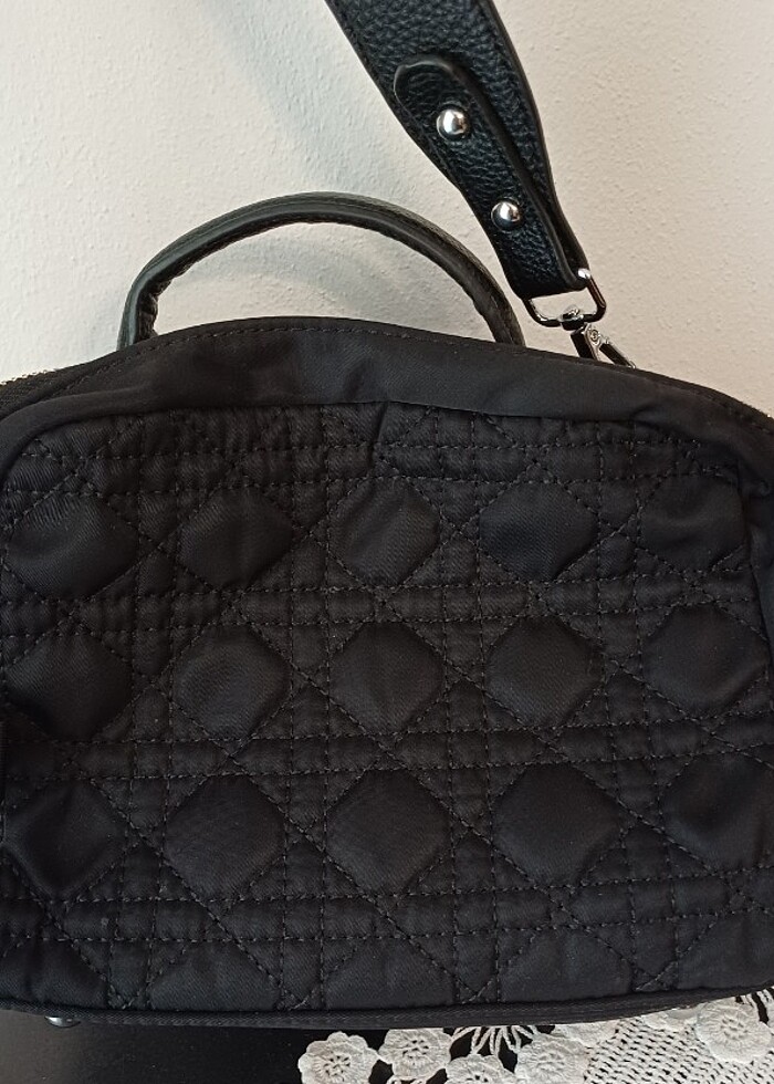 Siyah çanta - Görsel 5