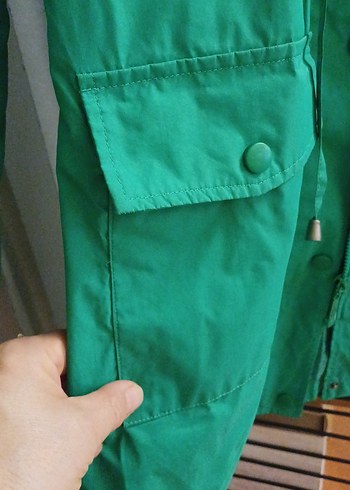 Fermuarlı Yeşil Midi Kadın Yağmurluk - Görsel 4