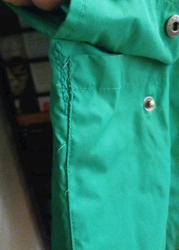 Fermuarlı Yeşil Midi Kadın Yağmurluk - Görsel 3