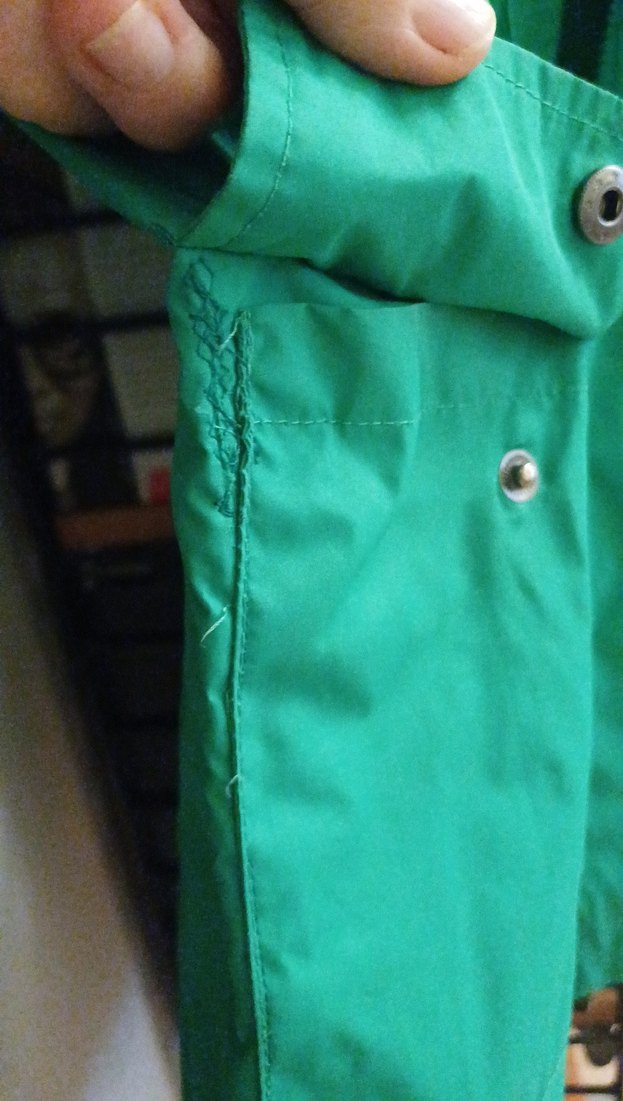 Fermuarlı Yeşil Midi Kadın Yağmurluk - Görsel 3