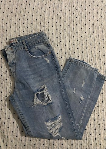 Gevşek Kesim Yırtık Midi Kot Pantolon
