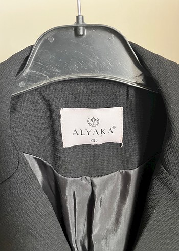 Uzun Siyah Kadın Blazer Düğmeli Nakışlı - Görsel 4