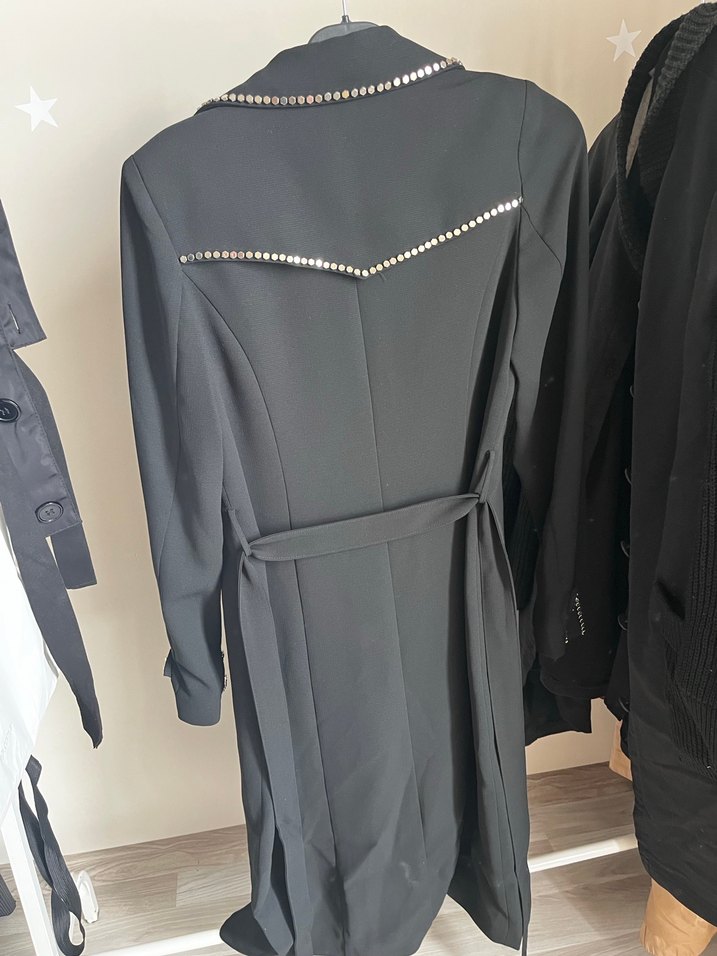 Uzun Siyah Kadın Blazer Düğmeli Nakışlı - Görsel 3