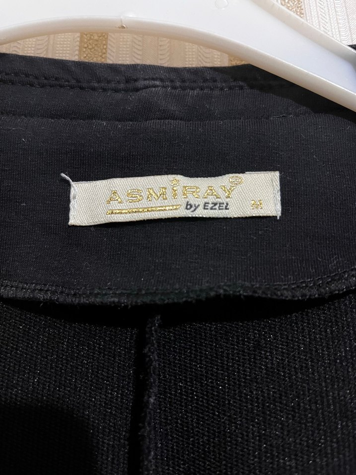 Uzun Siyah Nakışlı Kadın Yelek - Görsel 2