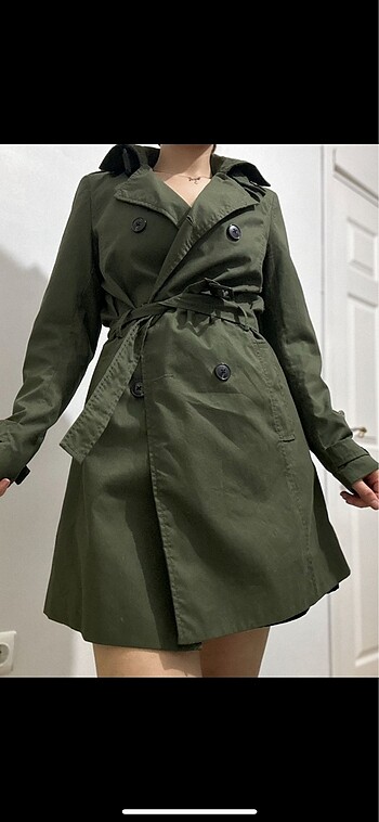 Stradivarius trenckot yeşil