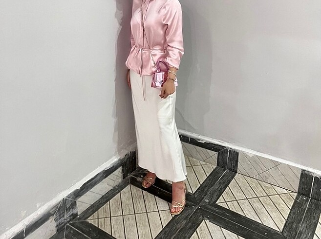 Zara saten etek