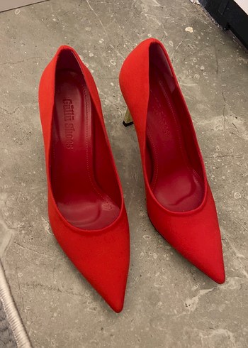 Parlak Kırmızı Süet Stiletto Topuklu Kadın Ayakkabı