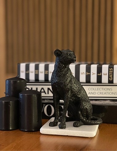 Diğer Siyah Çita/Puma Biblo