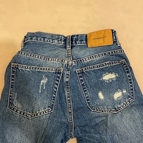 xs Beden Pull&Bear Yırtık detay jean