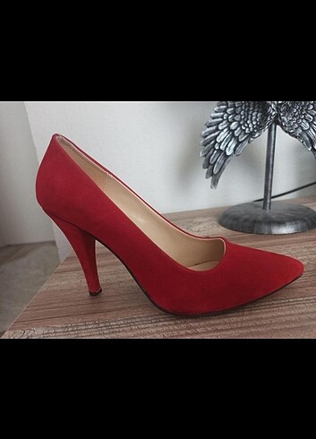 Diğer SATILDI. Kırmızı topuklu ayakkabı 