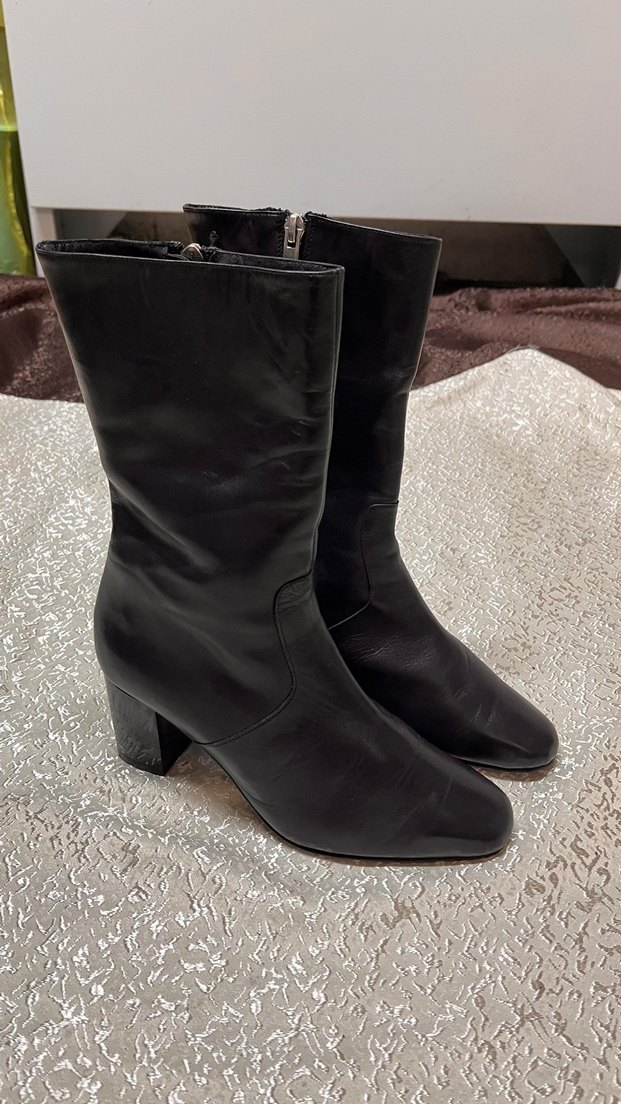 Siyah  Deri  Kadın Bot - Görsel 5