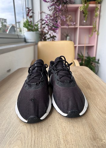 41 Beden Nike legend essential 2