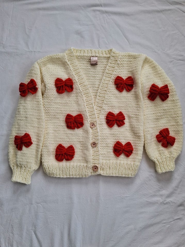 fiyonklu yetişkin crop hırka - Görsel 3