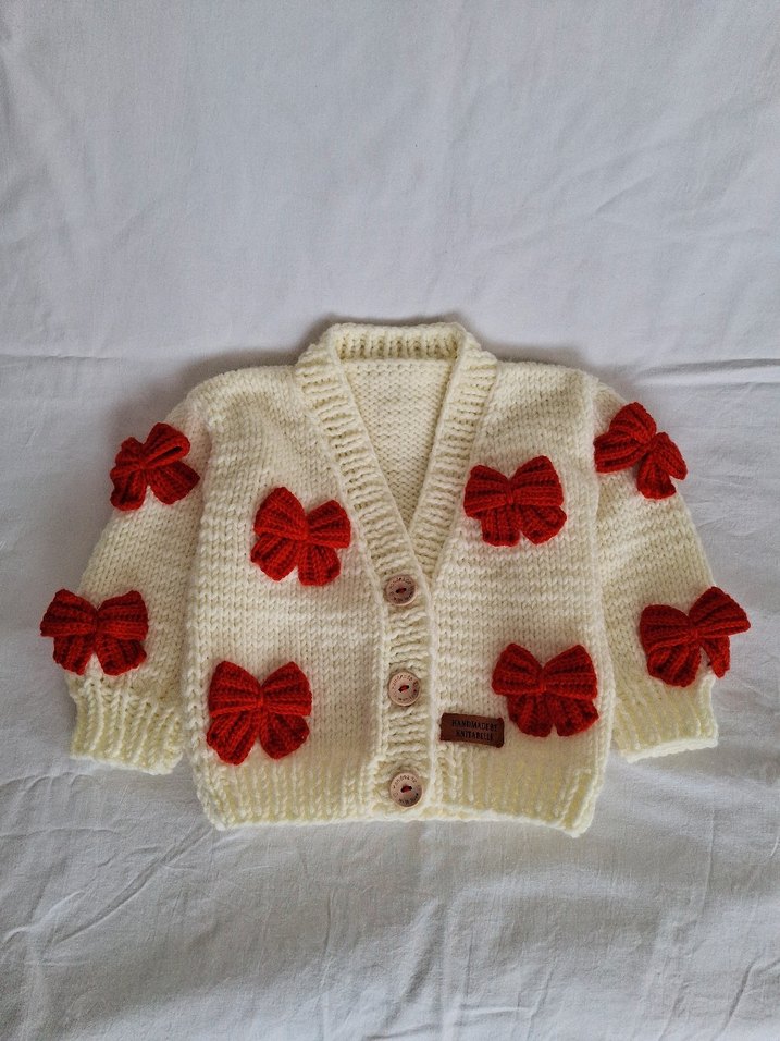 Kız Çocuk Beyaz Örgü Hırka Kırmızı Fiyonk Detaylı - Görsel 2