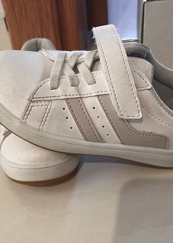 LC Waikiki Cırtcırtlı beyaz ayakkabı unisex