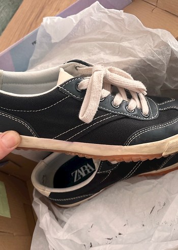 Zara Siyah Kadın Spor Ayakkabı Velcro Bağcıklı
