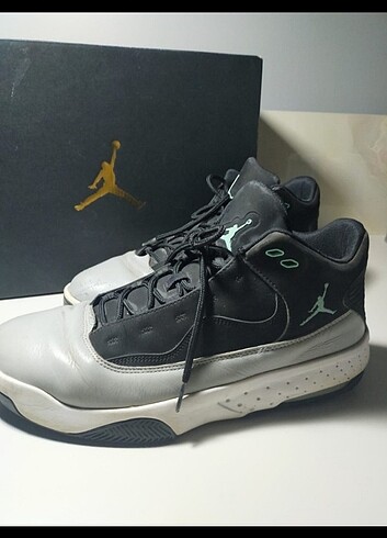 Jordan Max Aura 2