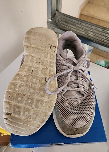 40 Beden Adidas kadın spor ayakkabı