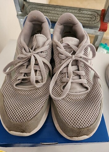 40 Beden gri Renk Adidas kadın spor ayakkabı
