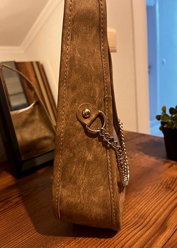 Zincir Detaylı Kahverengi Deri Kadın Çanta - Görsel 2