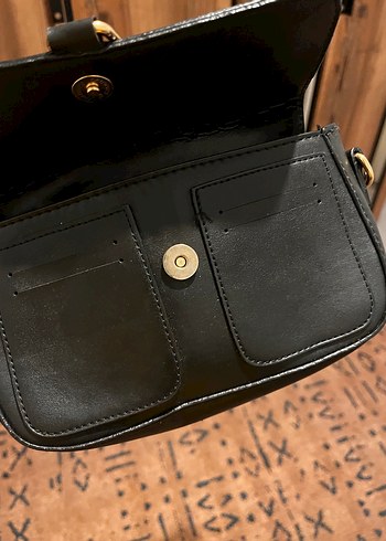Siyah Deri Tokalı Kadın Çanta - Görsel 4