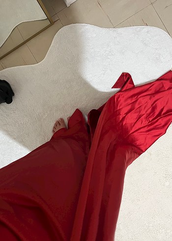 Drapeli Kırmızı Straplez Abiye - Görsel 3