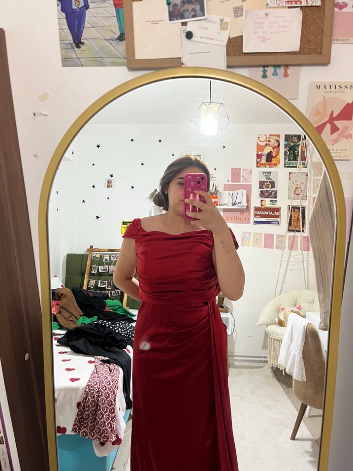 Drapeli Kırmızı Straplez Abiye - Görsel 4