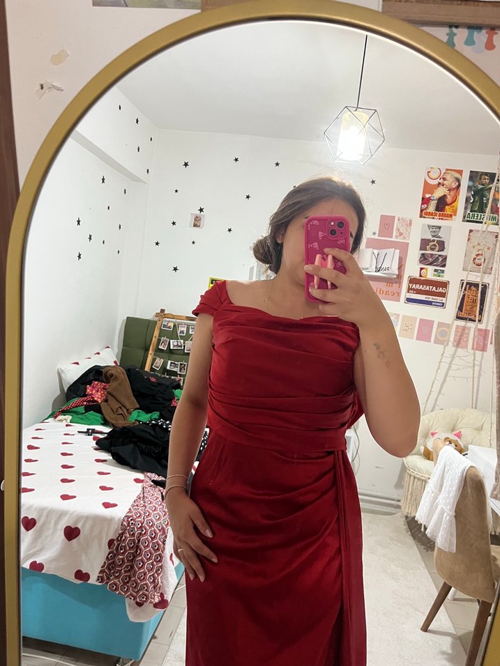 Drapeli Kırmızı Straplez Abiye - Görsel 2