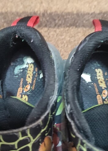 30 Beden Skechers